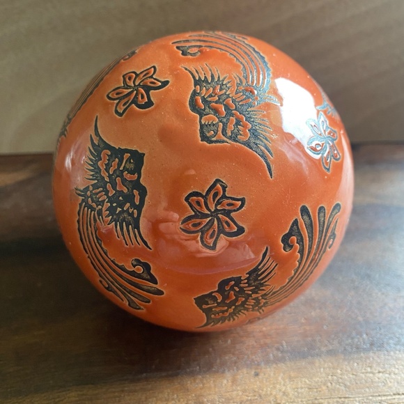 2 Carpet Ball Ceramic Pottery 4" Round Blue Floral Red Birds Glaze Decorative - Picture 4 of 11